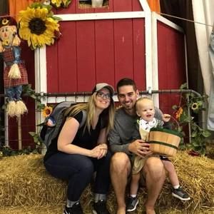 Meet your Posher, Casandra